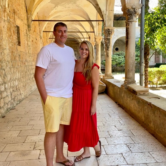 Meet your Posher, Jen - Picture 3 of 3